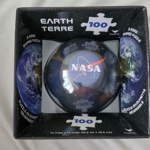 Cardinal NASA Earth 2 Sized Shaped Puzzle 100 Pcs
